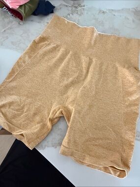 Prozis High-Waist Seamless Bike Shorts - Camel/Tan